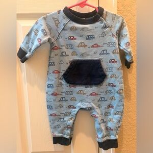 GAP Light Blue Car-Print One-Piece outfit with Navy Pocket